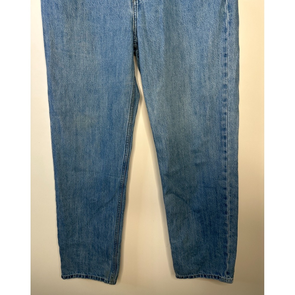 Levi's Low Pro Straight Jeans Women's Size 29 Light Wash Blue Denim Relaxed EUC - Picture 4 of 14